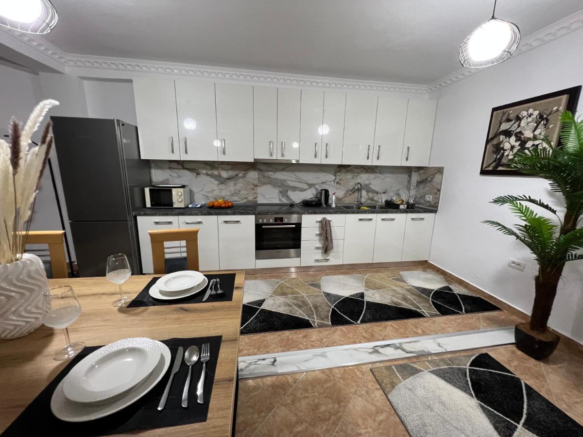 Daily Rent Apartment City Center Elbasan 6 Εξωτερικό φωτογραφία