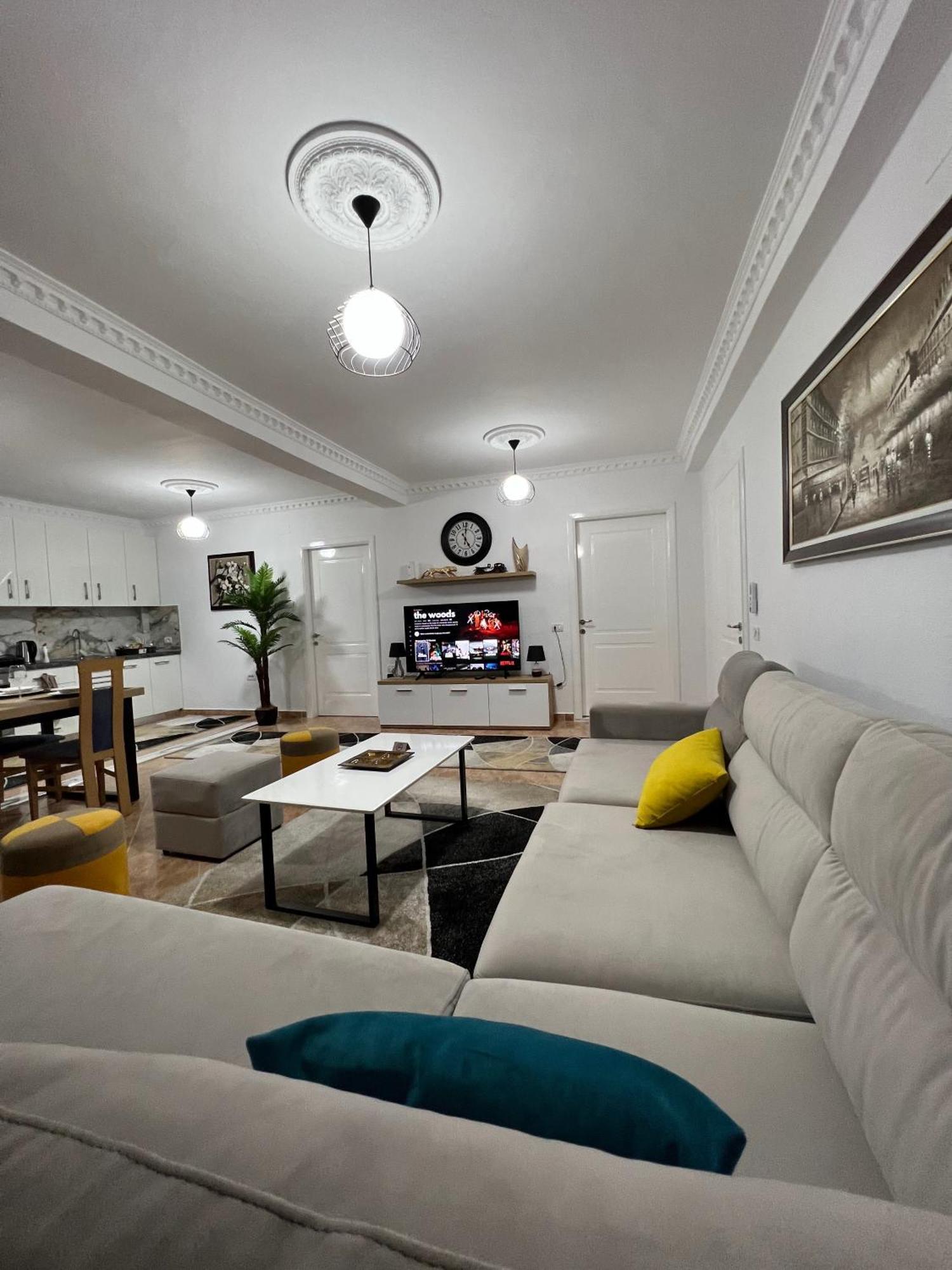 Daily Rent Apartment City Center Elbasan 6 Εξωτερικό φωτογραφία
